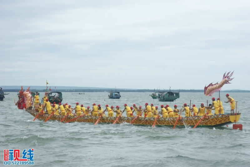 端午节龙舟友谊赛开战  临高百姓及游客乐翻天（周宗贵 摄影） (25).jpg