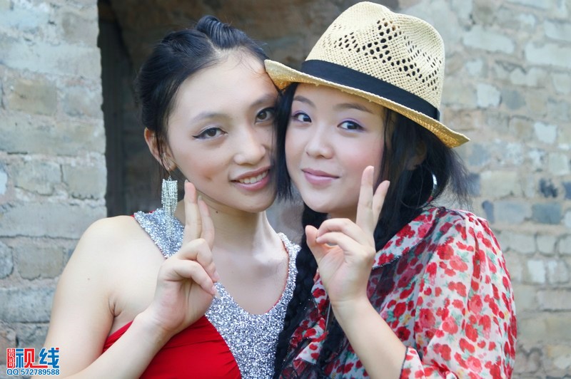 美女走进海南热带飞禽世界  倾听天籁鸟音与鸟共舞（周宗贵 摄影） (17).jpg