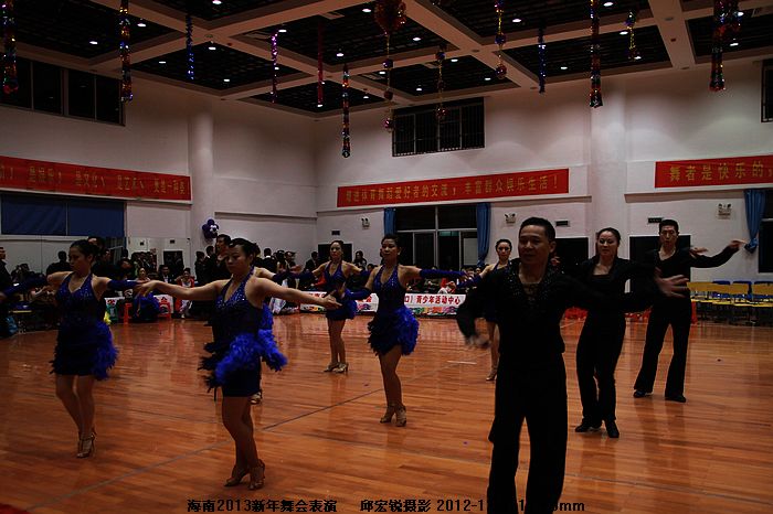 IMG_5262团体舞表演.jpg