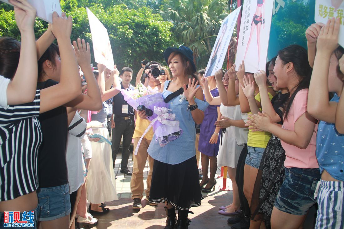 亚洲瘦身女神郑多燕    海南首秀引追捧狂潮（周宗贵 摄影） (1).jpg