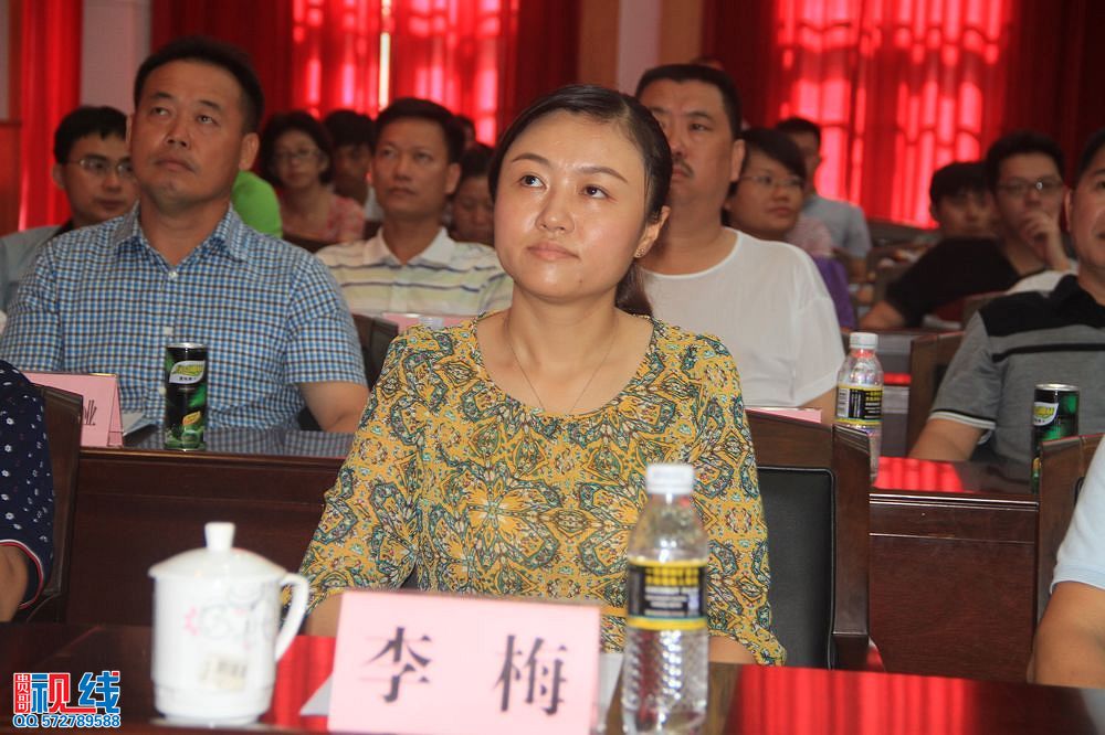 2014年第五届中国海南（屯昌）农民博览会项目推介暨签约活动现场（周宗贵 摄） (11).jpg