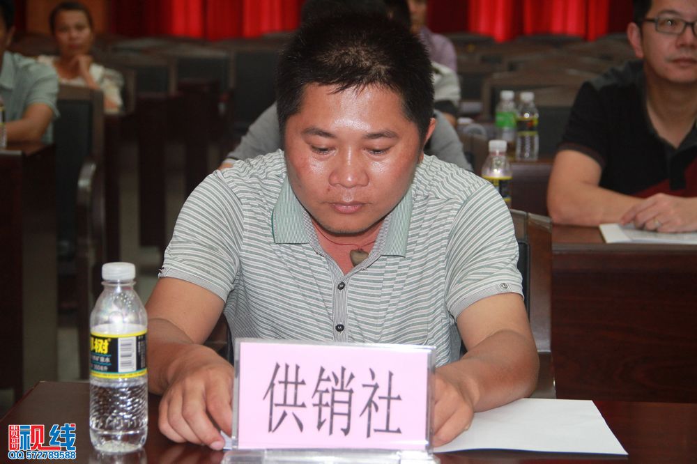 农民博览会官方网站启动仪式暨屯昌县电子商务协会成立大会现场实况。（周宗贵 摄影） (13).jpg