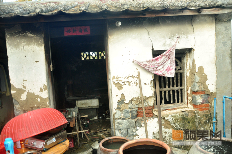 文昌重灾区南山东村 (7).jpg