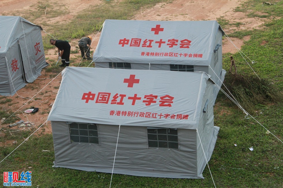 “威马逊”无情人间有爱   各界爱心汇聚文昌灾区。（周宗贵 摄） (31).jpg