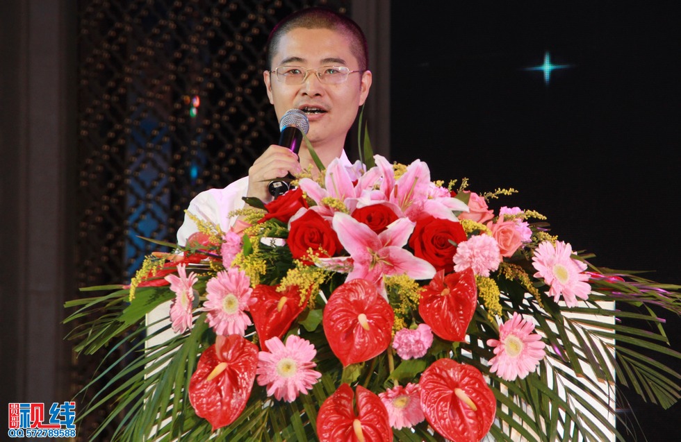 2014聚力中国 盟承未来 中弘股份分销商大会暨签约仪式现场实况。（周宗贵 摄） (14).jpg