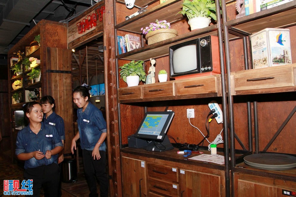 最文艺烤鱼店“探鱼”登陆海口  再不探鱼你就OUT了！（周宗贵 摄） (33).jpg