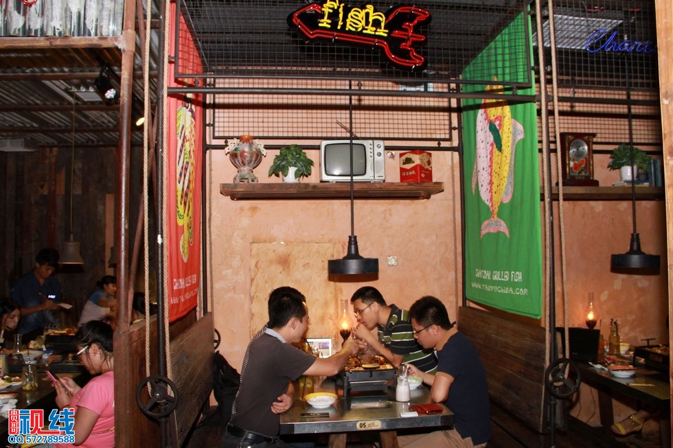 最文艺烤鱼店“探鱼”登陆海口  再不探鱼你就OUT了！（周宗贵 摄） (39).jpg