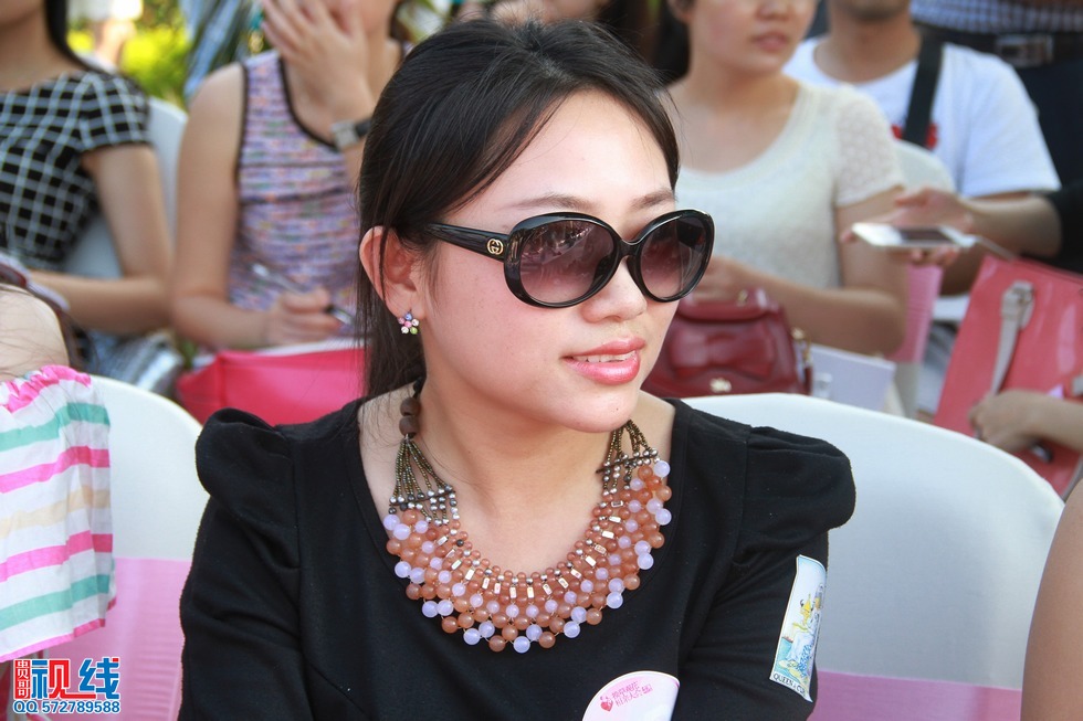 《相亲记》换草观花，相亲大会在观澜湖举行。（周宗贵 摄） (26).jpg