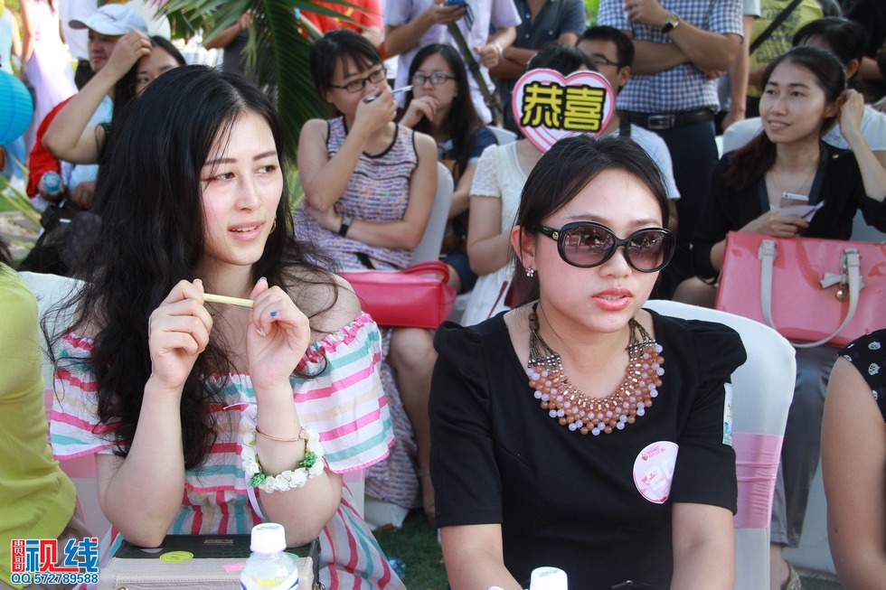 《相亲记》换草观花，相亲大会在观澜湖举行。（周宗贵 摄） (27).jpg