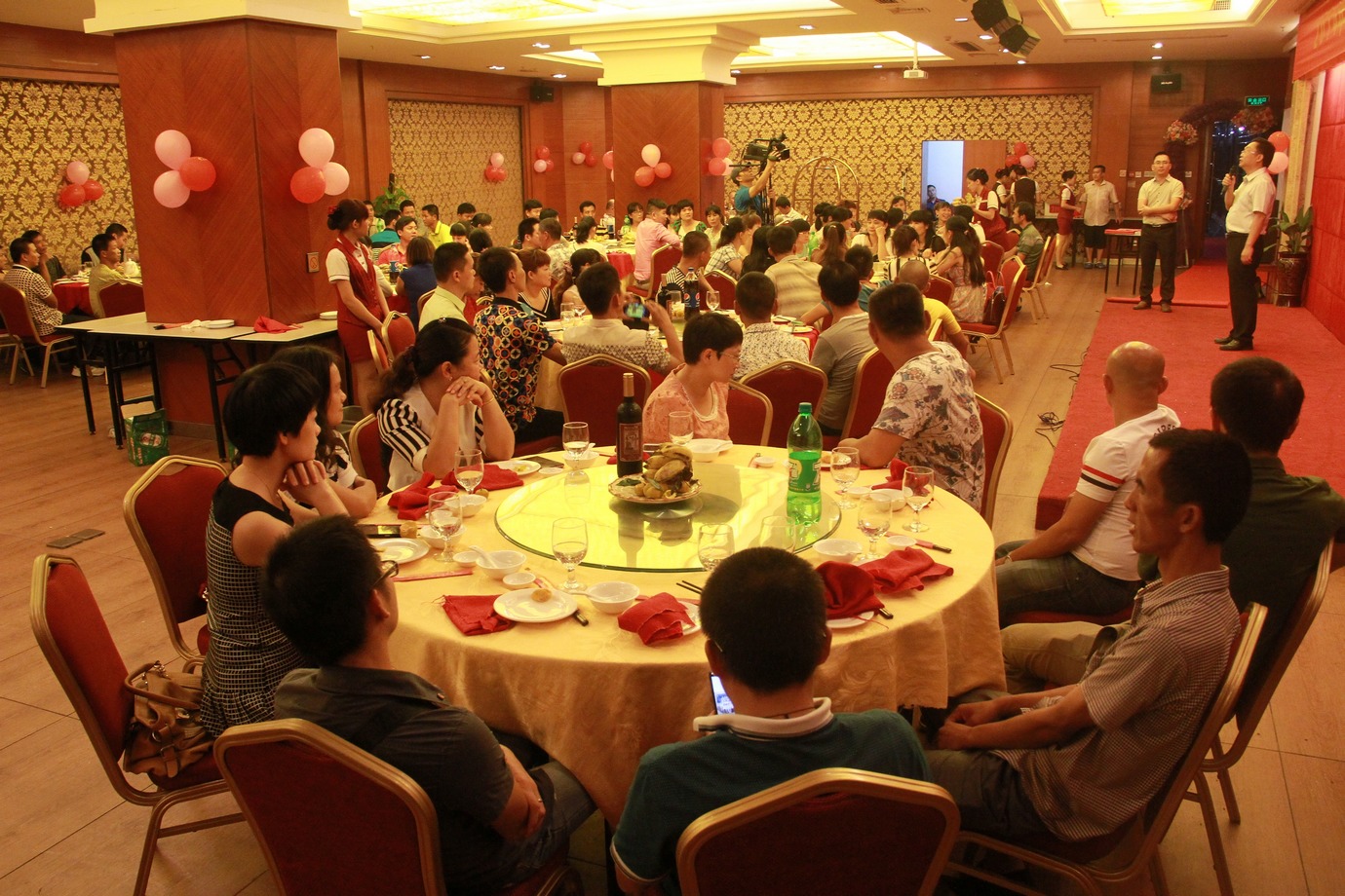 2014长流墟小学87-89届同学聚会晚宴实况（周宗贵 摄） .jpg
