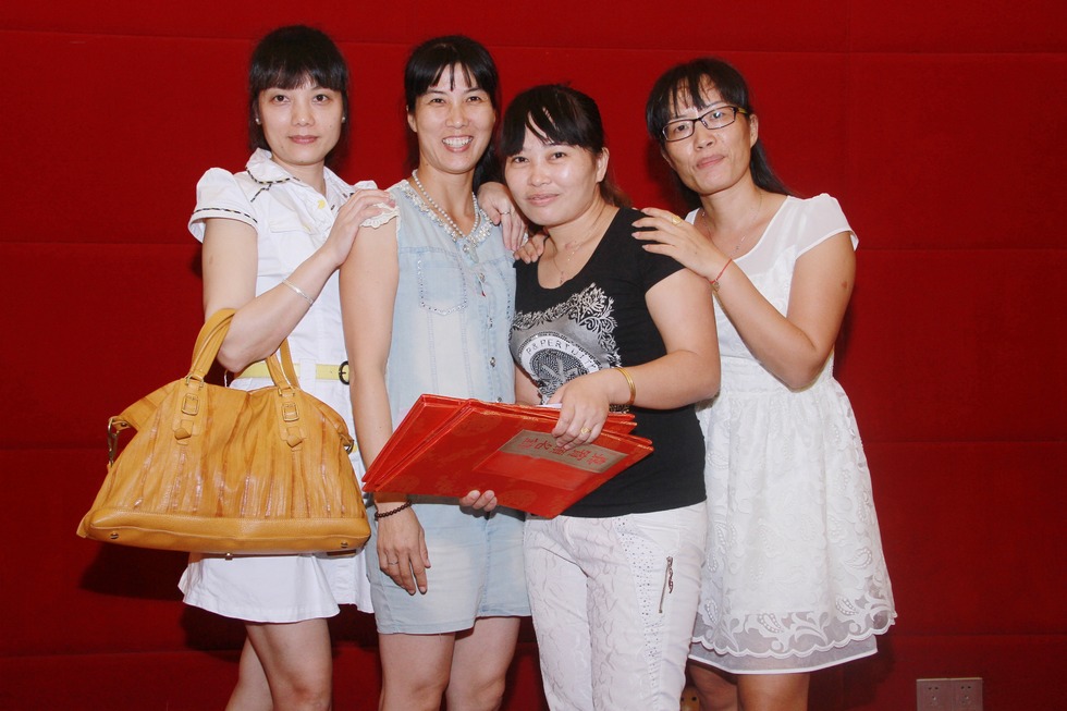 2014年长流墟小学87-89届同学聚会筹备组成员合影（周宗贵 摄） (2).jpg