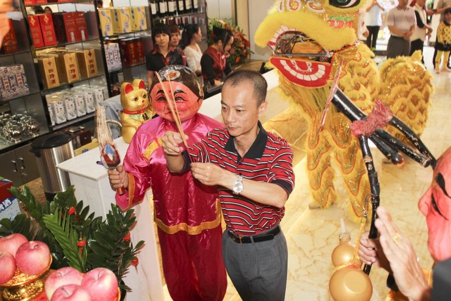 红太阳酒楼琼海店开业现场实况。 (14).jpg