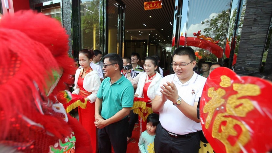 红太阳酒楼琼海店开业现场实况。 (30).jpg