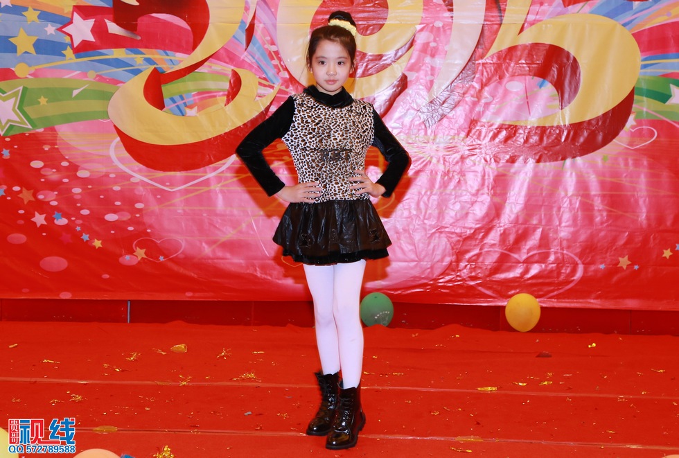 清华幼儿园、清华优才举办2015庆元旦联欢晚会盛况。（周宗贵 摄） (77).jpg