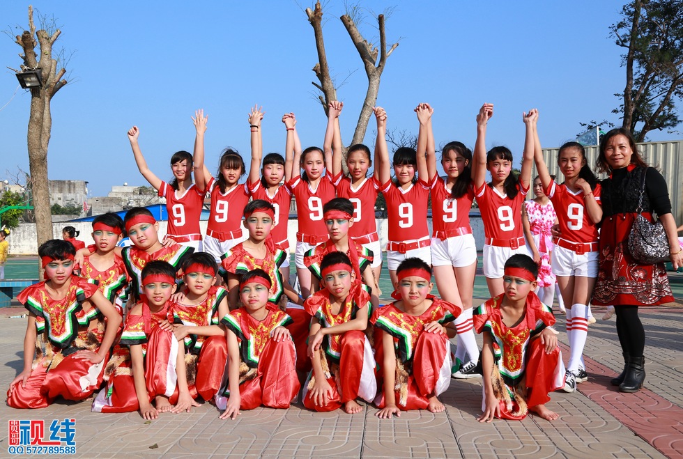 海口第29小学举办第三届艺术节现场实况。（周宗贵 摄） (74).jpg