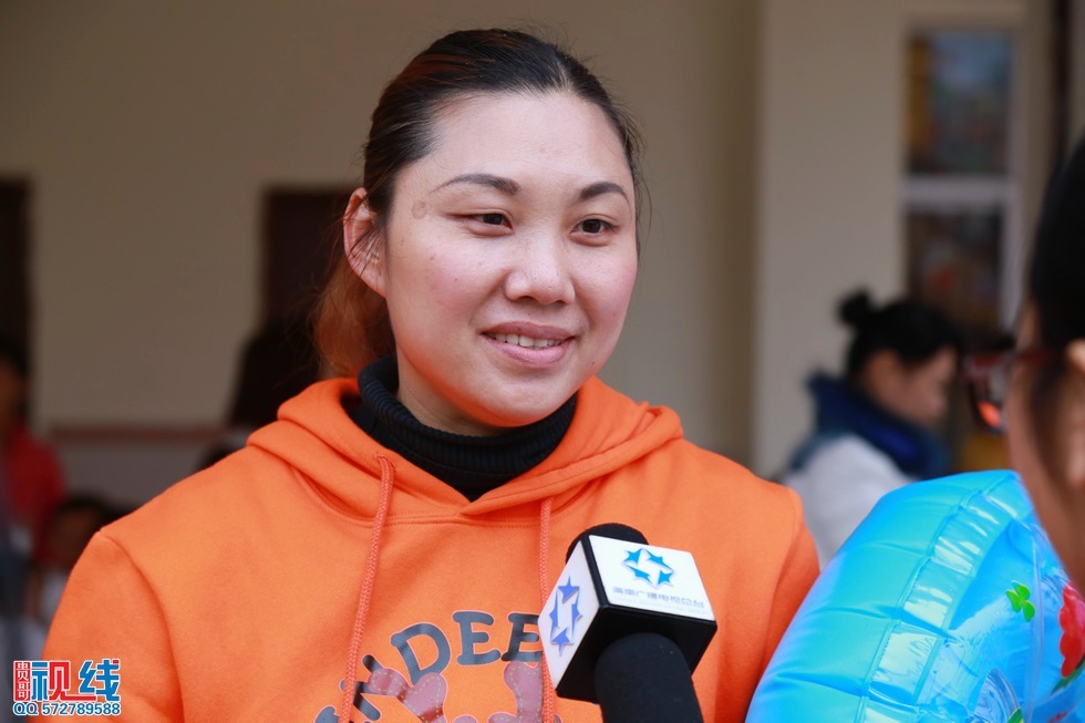 海口海之南外国语实验幼儿园举办第三届冬季亲子运动会实况。（周宗贵 摄） (76).jpg