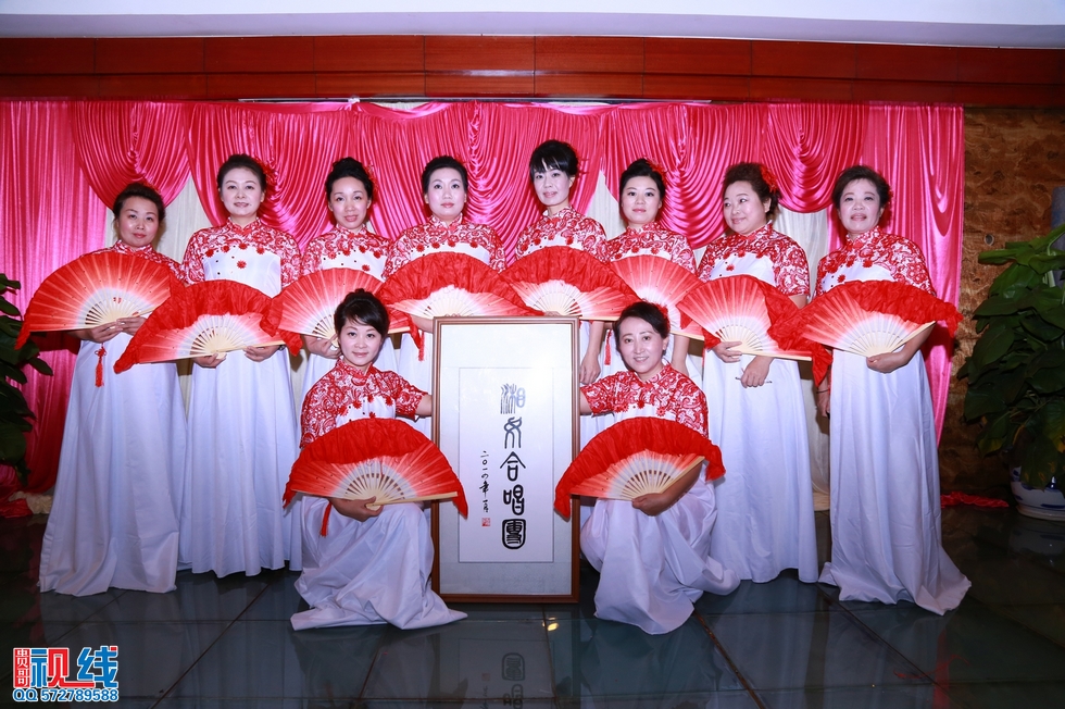 海南省湖南商会湘女合唱团排练现场实况图。（周宗贵 摄） (3).jpg