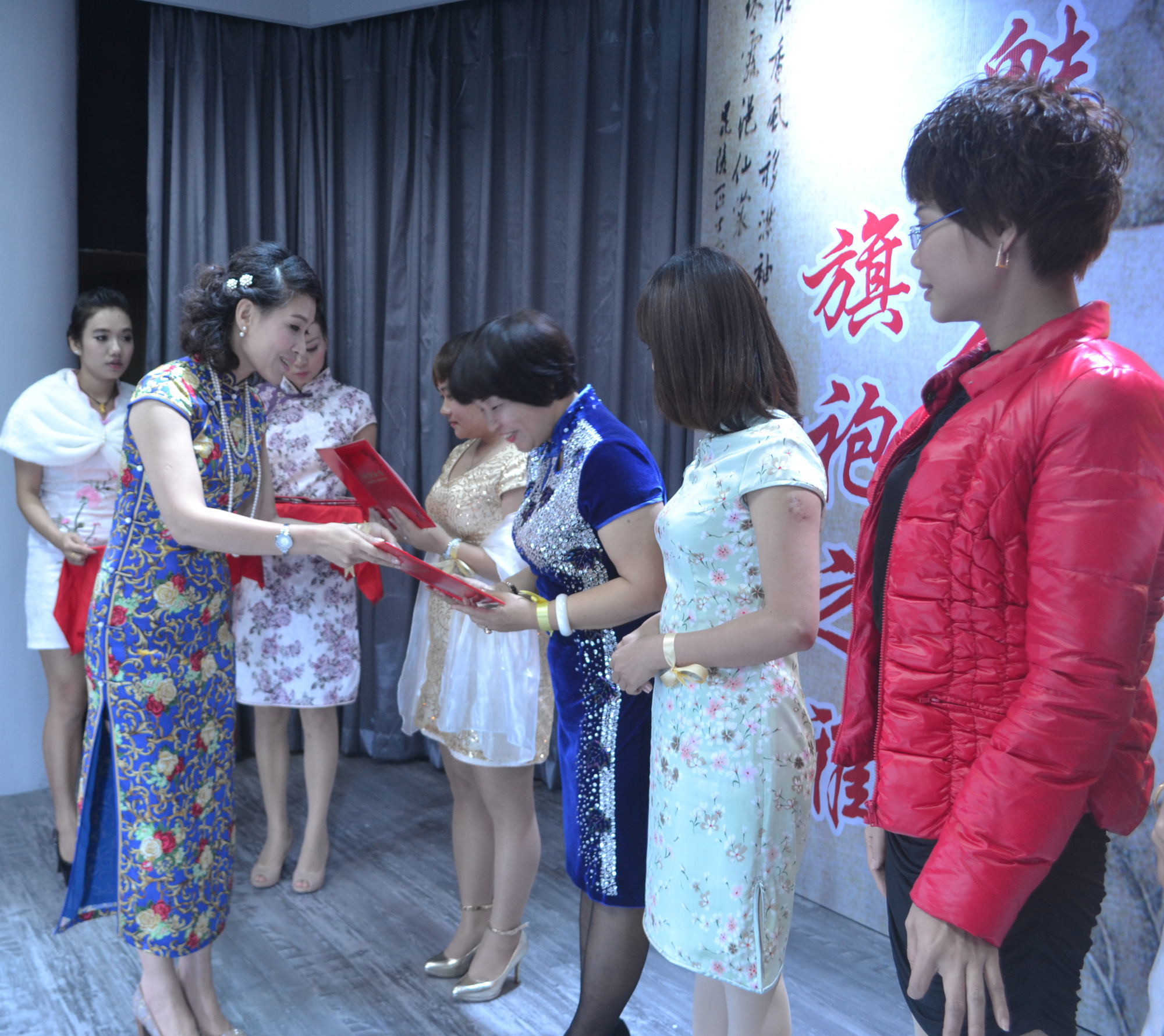 “女人魅力 旗袍之雅”旗袍沙龙主题活动实况。（王海滢 摄） (84).jpg