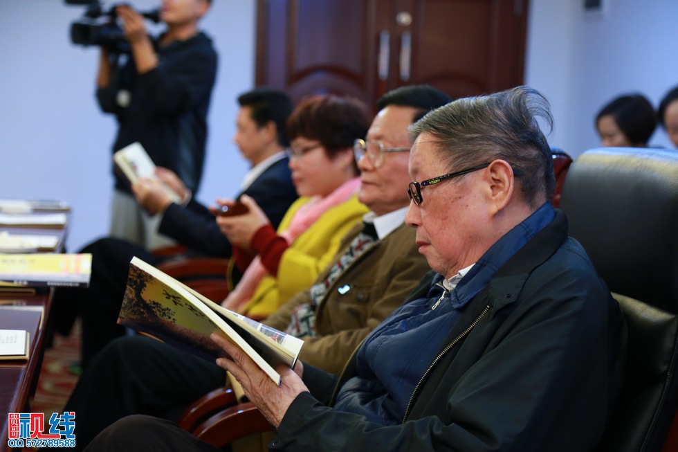 《诚信学》新书见面会现场实况。（周宗贵 摄） (16).jpg