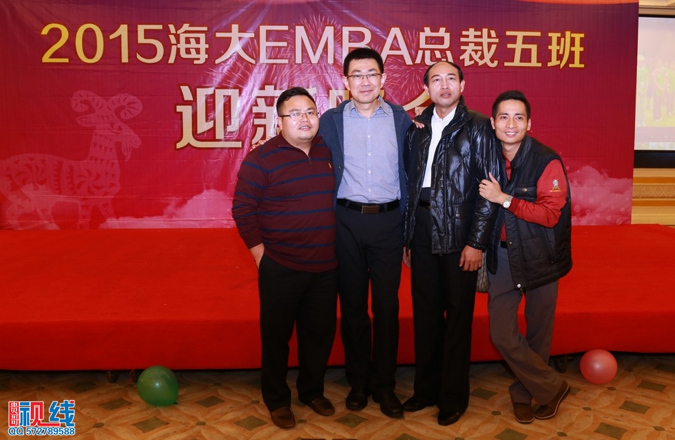 2015海大EMBA总裁五班迎新晚会实况。（周宗贵 摄） (12).jpg