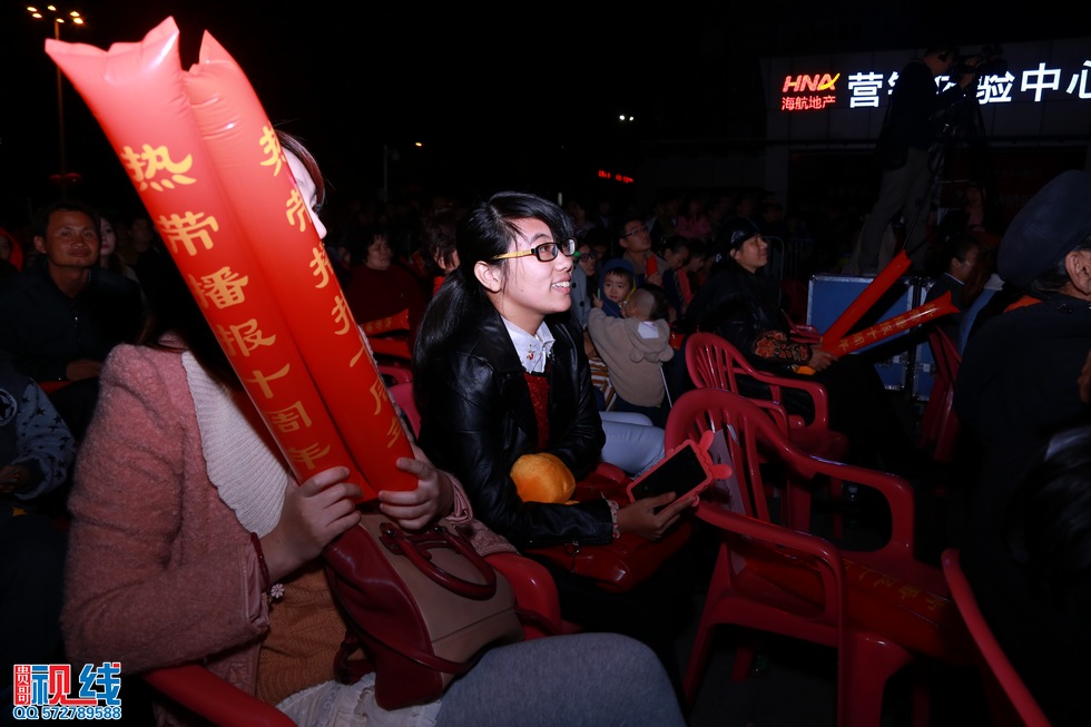 海口电视台《热带播报》十周年观众见面会现场实况。（周宗贵 摄） (17).jpg