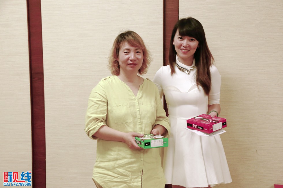 2015海燕队庆三八高尔夫邀请赛完美收杆（周宗贵 摄） (71).jpg