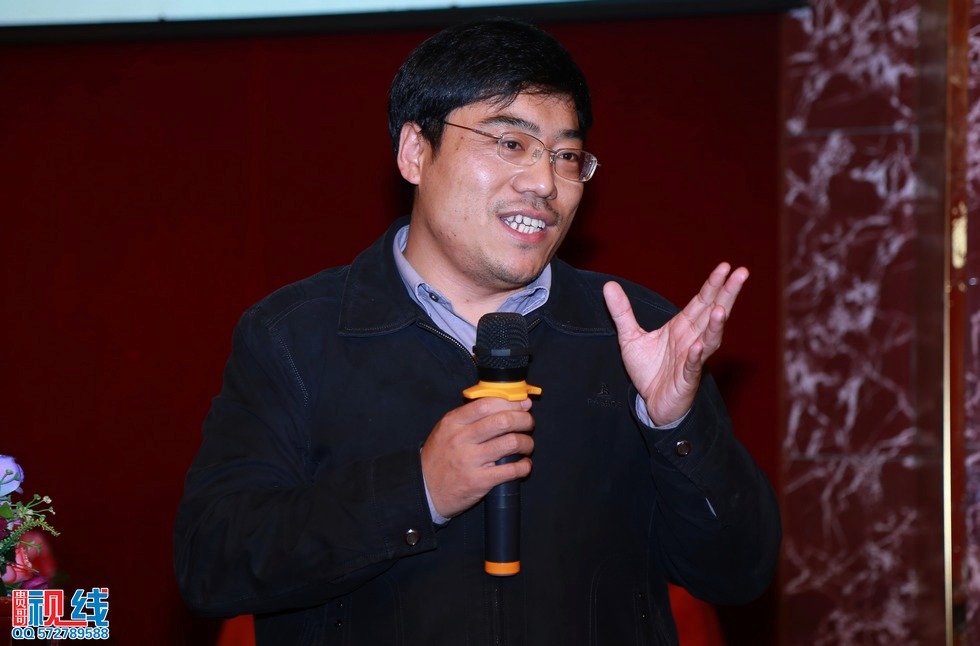 海南省畜牧业协会2014年年会暨第二届健康养猪论坛现场实况。（周宗贵 摄） (11).jpg