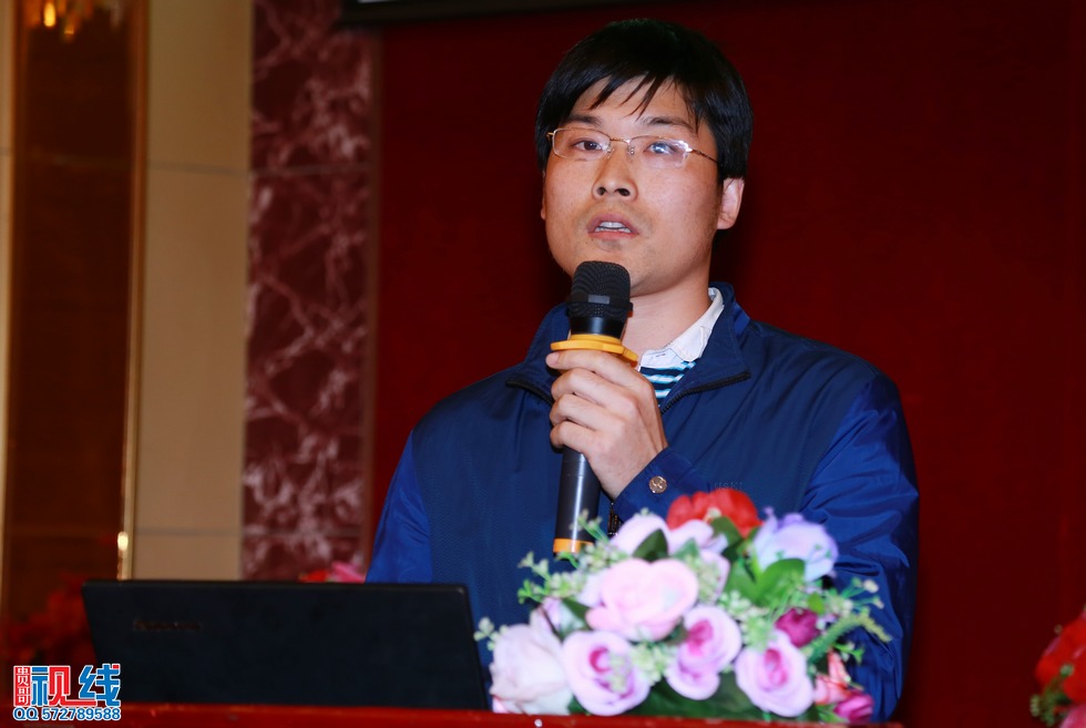 海南省畜牧业协会2014年年会暨第二届健康养猪论坛现场实况。（周宗贵 摄） (13).jpg