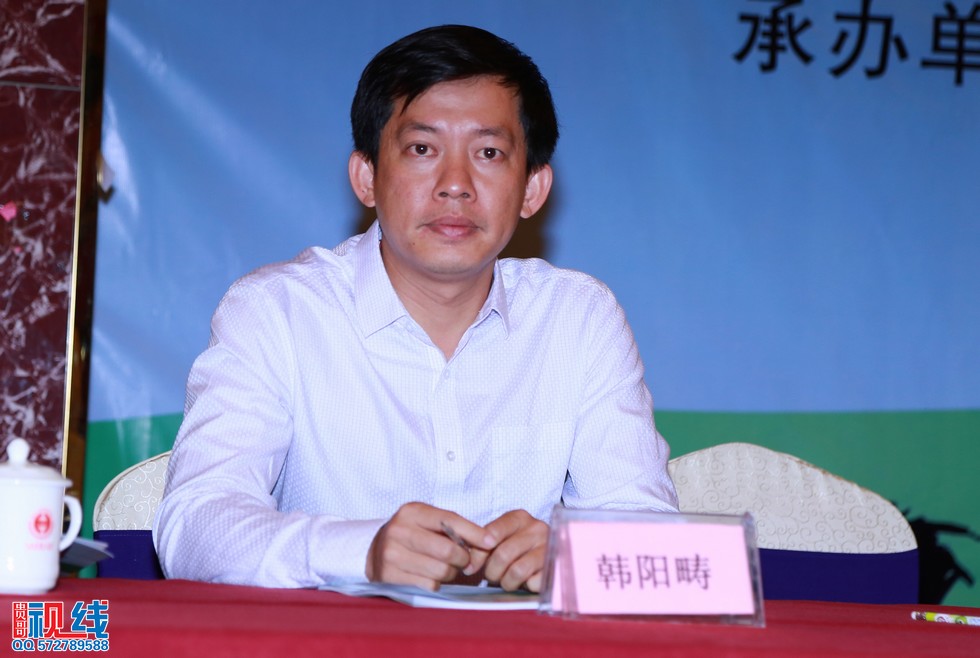 海南省畜牧业协会2014年年会暨第二届健康养猪论坛现场实况。（周宗贵 摄） (22).jpg