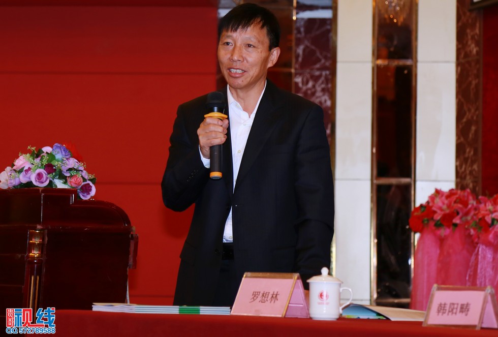 海南省畜牧业协会2014年年会暨第二届健康养猪论坛现场实况。（周宗贵 摄） (35).jpg