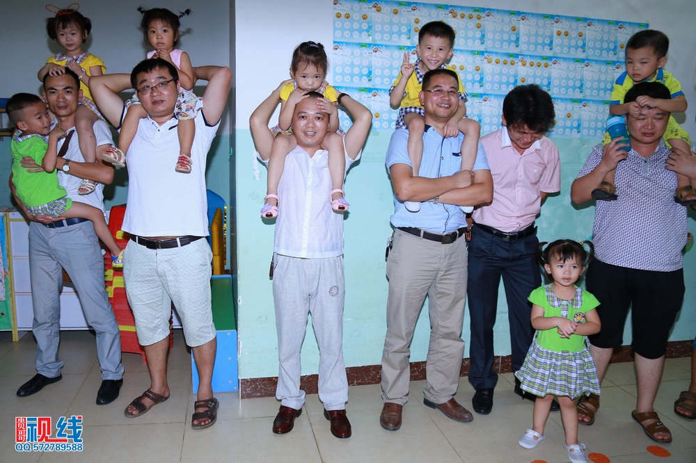 海口艺苗幼儿园举办父亲节活动   让爱传递之幸福家庭。（周宗贵 摄） (18).jpg