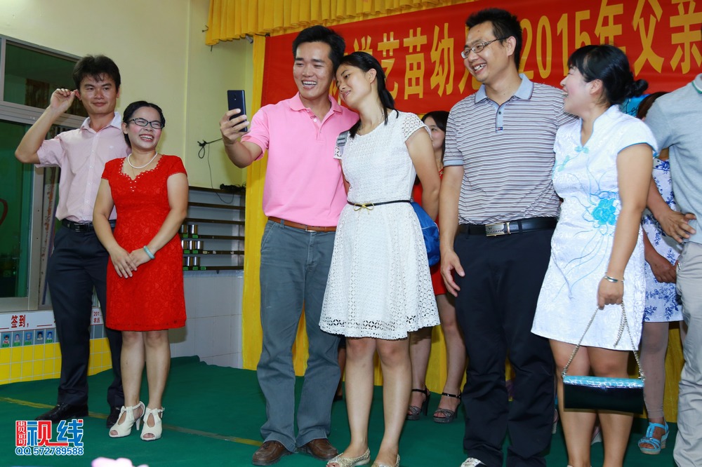 海口艺苗幼儿园举办父亲节活动   让爱传递之幸福家庭。（周宗贵 摄） (41).jpg