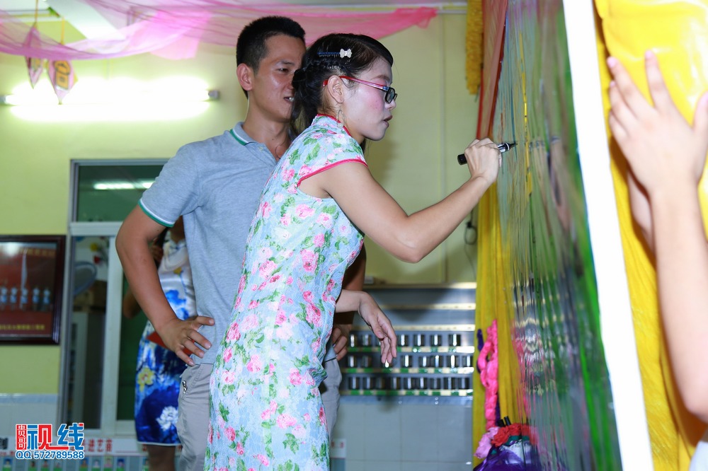 海口艺苗幼儿园举办父亲节活动   让爱传递之幸福家庭。（周宗贵 摄） (43).jpg