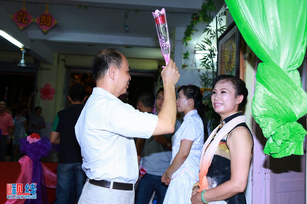 海口艺苗幼儿园举办父亲节活动   让爱传递之幸福家庭。（周宗贵 摄） (54).jpg