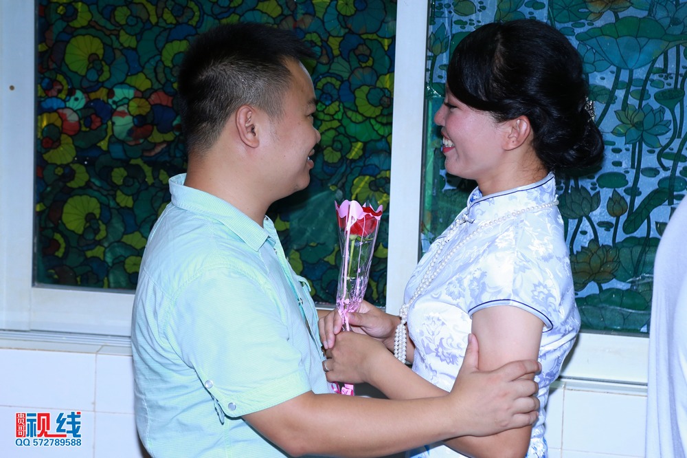 海口艺苗幼儿园举办父亲节活动   让爱传递之幸福家庭。（周宗贵 摄） (61).jpg