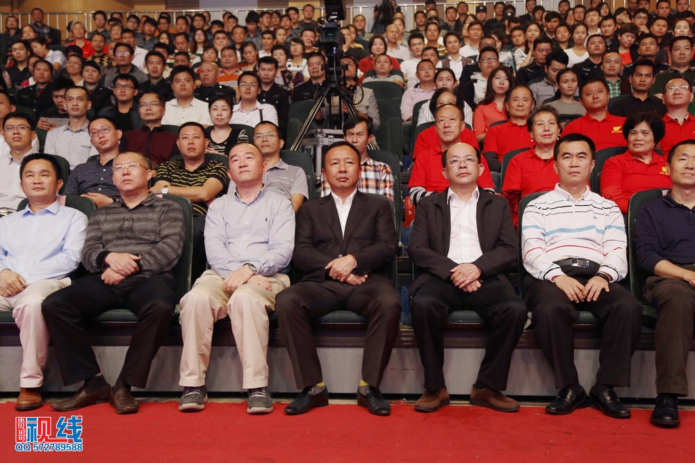 2015“微观海口 助力双创”市民评选活动第一季总决选现场实况。（周宗贵  摄） (5).jpg