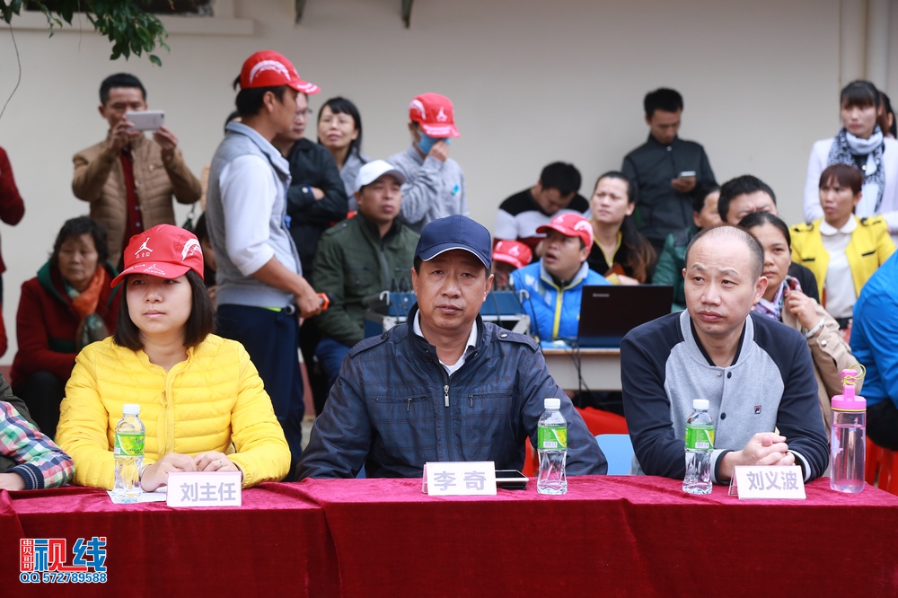 海之南第六届欢乐节暨感恩月活动之亲子趣味运动会（周宗贵 摄） (8).jpg
